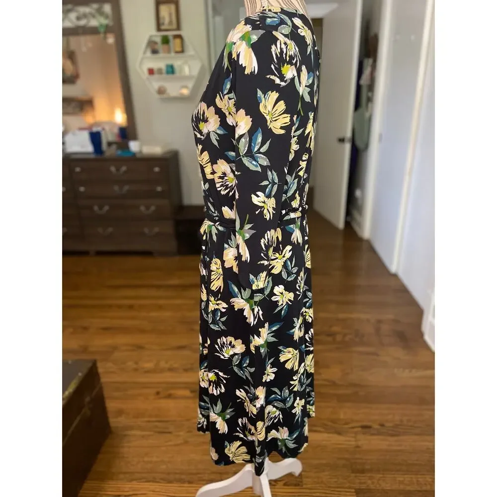 Serra black floral print crossover style 3/4 sleeve dress - Picture 4 of 8